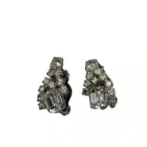 Vintage Weiss Rhinestone Earrings